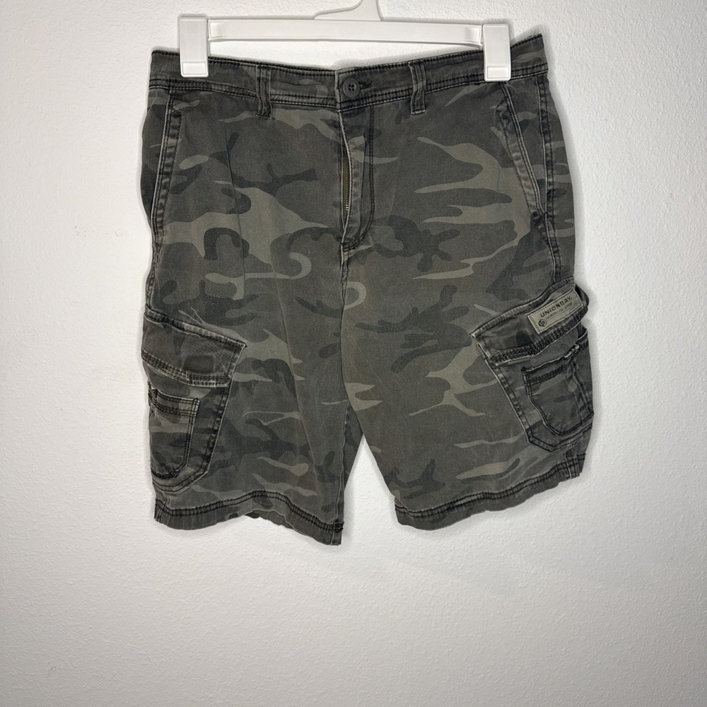 Union Bay Cargo Shorts Mens Sz 34 Gray Camo Distressed Workwear Outdoor Utility
